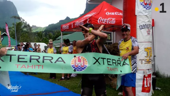 ISLANDER'S TAHITI   ISLANDER'S TAHITI