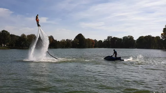 Pourquoi chercher plus loin - crédit FTV  Pourquoi chercher plus loin - crédit FTV