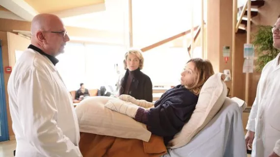 LES MAINS DE ROXANA LES MAINS DE ROXANA