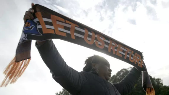 LES OUBLIÉS DE SA MAJESTÉ  LES OUBLIÉS DE SA MAJESTÉ