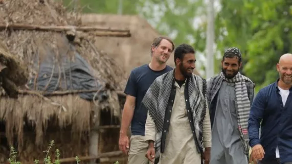 Rendez-vous en terre inconnue Avec Franck Gastambide chez les Van Gujjar Rendez-vous en terre inconnue Avec Franck Gastambide chez les Van Gujjar