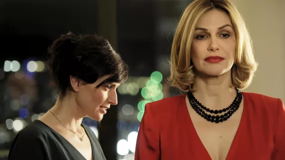 AU DELA DES APPARENCES