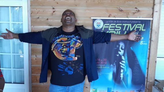 ARTLOOK, Rosan MONZA Rosan MONZA