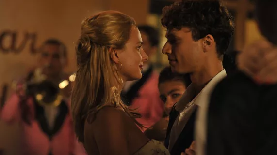 CE QUE LE JOUR DOIT A LA NUIT