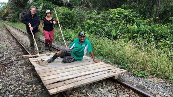 DES TRAINS PAS COMME LES AUTRES