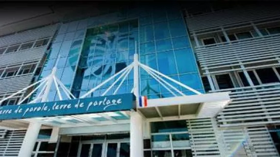 Le gouvernement  Le gouvernement