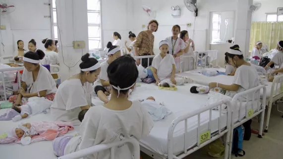 DRÔLES DE VILLES POUR UNE RENCONTRE