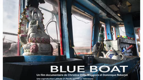 ©Dominique Roberjot BLUE BOAT
