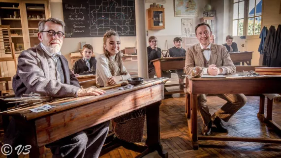 La Fabuleuse Histoire de l'école avec Jarry, Charlotte de Turckheim, Jamy Gourmaud et Angelina La Fabuleuse Histoire de l'école avec Jarry, Charlotte de Turckheim, Jamy Gourmaud et Angelina