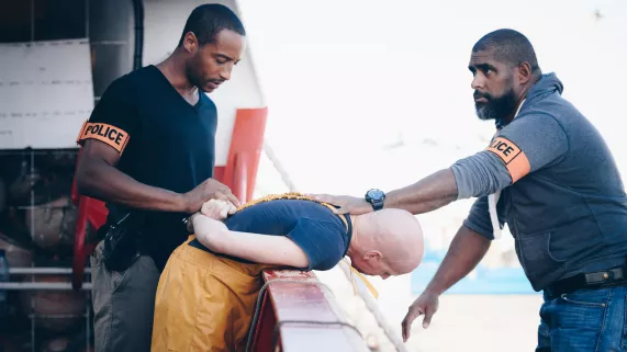 ©Delphine Mayeur OPJ - BRIGADE PACIFIQUE - S01