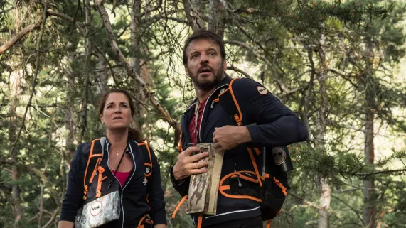 ALEX HUGO : MARCHE OU CRÈVE ALEX HUGO : MARCHE OU CRÈVE