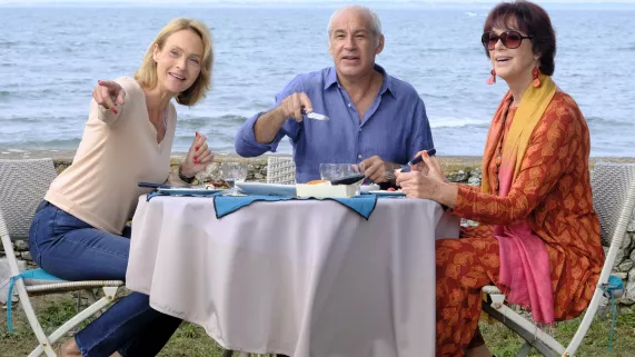 © TF1 UNE FAMILLE FORMIDABLE - SAISON 15