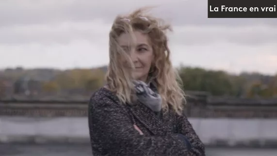 CORINNE MASIERO, HORS CADRE