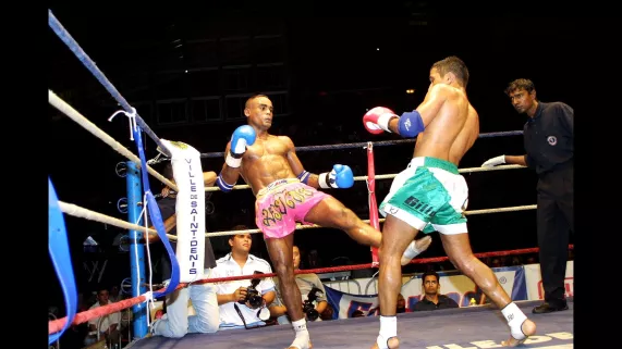 ©BONNE COMPAGNIE LA MALEDICTION DU CLAN CATHERINE