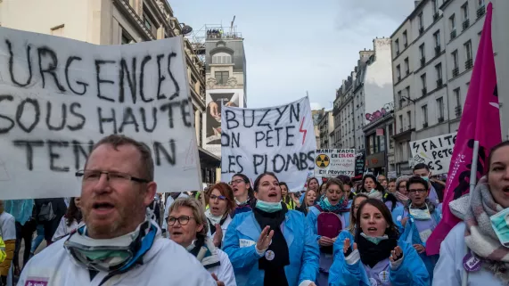 L'hôpital français en crise