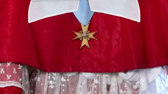 montage d'après © Gilles Gustine