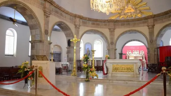 CP FUNÉRAILLES DE MONSEIGNEUR CABO cathédrale de Basse-terre