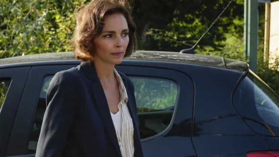 INFIDÈLE  INFIDÈLE