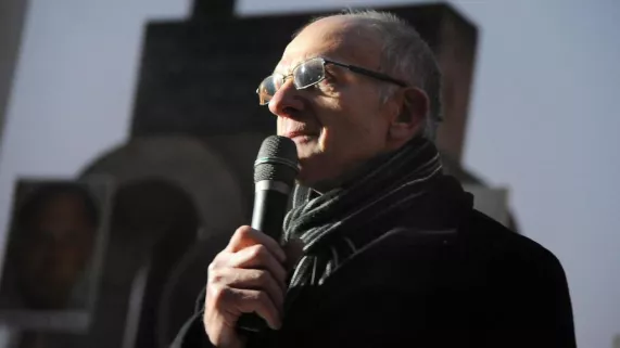 Pierre Pluta Pierre Pluta