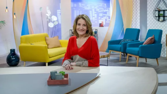 Vanessa Finot sur le plateau d'Ensemble c'est mieux  Vanessa Finot sur le plateau d'Ensemble c'est mieux
