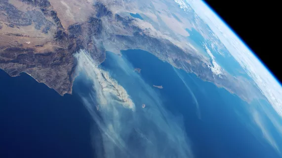 LA TERRE VUE DE L'ESPACE