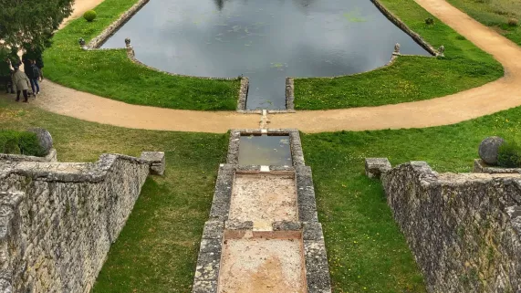 château de la Roche Courbon château de la Roche Courbon