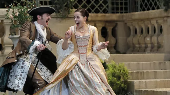 LE JEU DE L'AMOUR ET DU HASARD