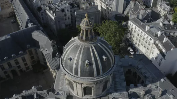 ACADÉMIE FRANÇAISE: VOYAGE AU PAYS DES IMMORTELS