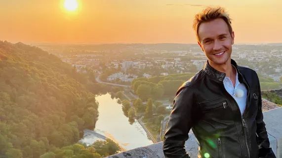 LA CARTE AUX TRÉSORS