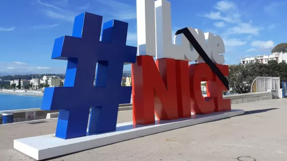 Attentat de Nice© Robin Rico FTV Attentat de Nice© Robin Rico FTV