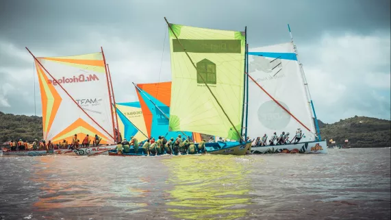 MQUE_Tour des Yoles Rondes Martinique.jpg