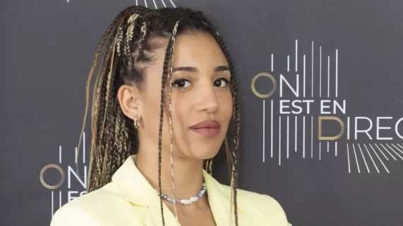 ON EST EN DIRECT On est en direct, samedi 9 avril, à partir de 23h0 sur Réunion la 1ère  la journaliste et l’animateur recevront notamment Jean-Paul Gaultier, Pablo Mira et Vanessa Burggraf.