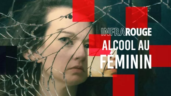 INFRAROUGE : ALCOOL AU FEMININ Infrarouge : Alcool au féminin Ce documentaire s’invite dans le cabinet de Fatma Bouvet de la Maisonneuve, première psychiatre addictologue à avoir ouvert une consultation d’alcoologie réservée aux femmes à l’hôpital Sainte-Anne, à Paris. À travers des séances de consultation, mais aussi en donnant la parole à des femmes qui ont vaincu leur addiction et se confient sans fard, il révèle les mécanismes et les difficultés inhérentes à l’alcoolisme au féminin.