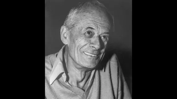 ARCHIPELS / L’asile Lontan « Chronique d’un psychiatre à la Réunion dans les années 60 » Un documentaire inédit sur les mémoires du docteur Maurice Jay qui a dirigé pendant plusieurs années l'hôpital psychiatrique de Saint-Paul de 1960 aux années 1990