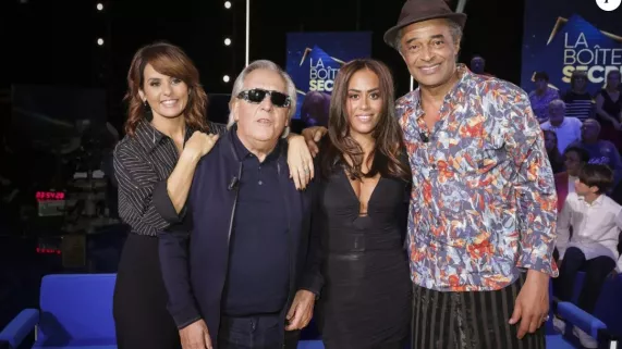 LA BOITE A SECRET : Faustine Bollaert accueille Yannick Noah, Amel Bent et Gilbert Montagné Faustine Bollaert accueille Yannick Noah, Amel Bent et Gilbert Montagné pour une soirée toujours plus festive et émouvante !     Chaque invité a le plaisir de découvrir des surprises réalisées sur mesure avec la complicité de ses proches. Les téléspectateurs auront le privilège de compulser les archives personnelles des invités, d'entendre chanter les plus grands tubes d'hier et d'aujourd'hui, et de tenter de retrouver l'identité d'un invité mystère avec des images exclusives tournées avec l'entourage des i