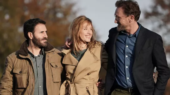 Lola et ses frères.jpg Lola et ses frères