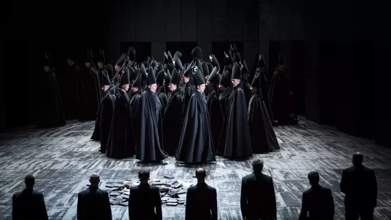 DON CARLO crédit Klara Beck