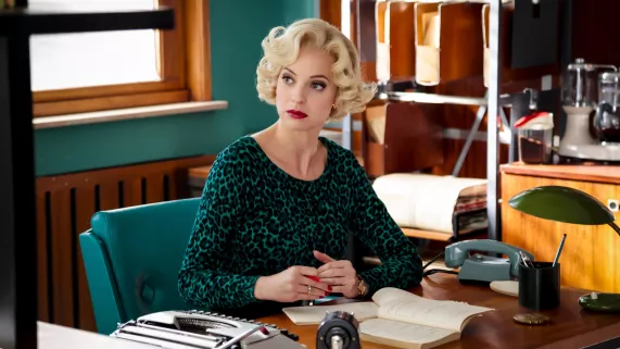 PETITS MEURTRES DAGATHA CHRISTIE