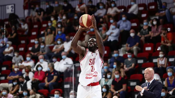 Tir au panier Tir au panier - SLUC Nancy Basket