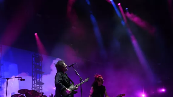 The CURE crédit FTV GUYON Nathalie