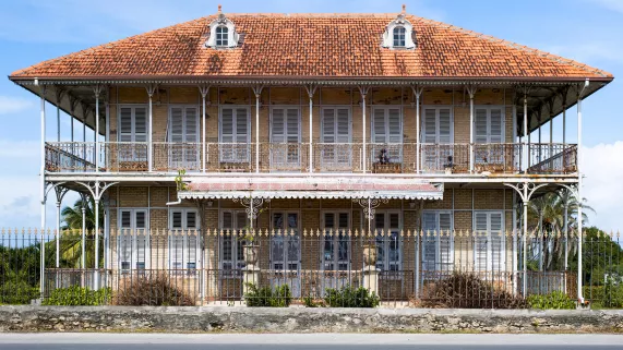 © Valentin Brindesi