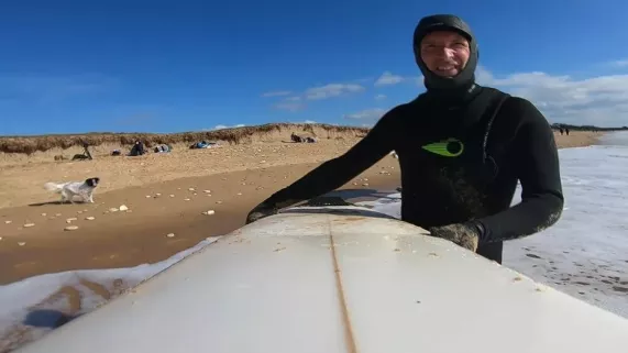 Le prêtre surfeur Christophe Le prêtre surfeur Christophe