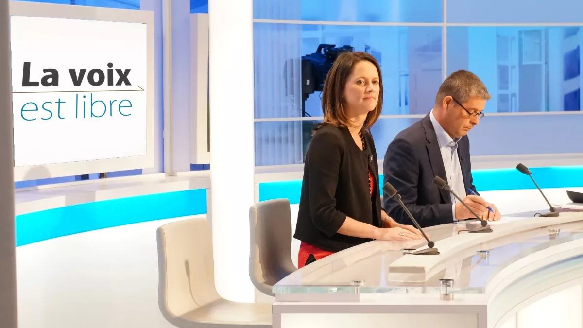 Johanna Rolland sur le plateau de France 3 Pays de la Loire Johanna Rolland sur le plateau de France 3 Pays de la Loire