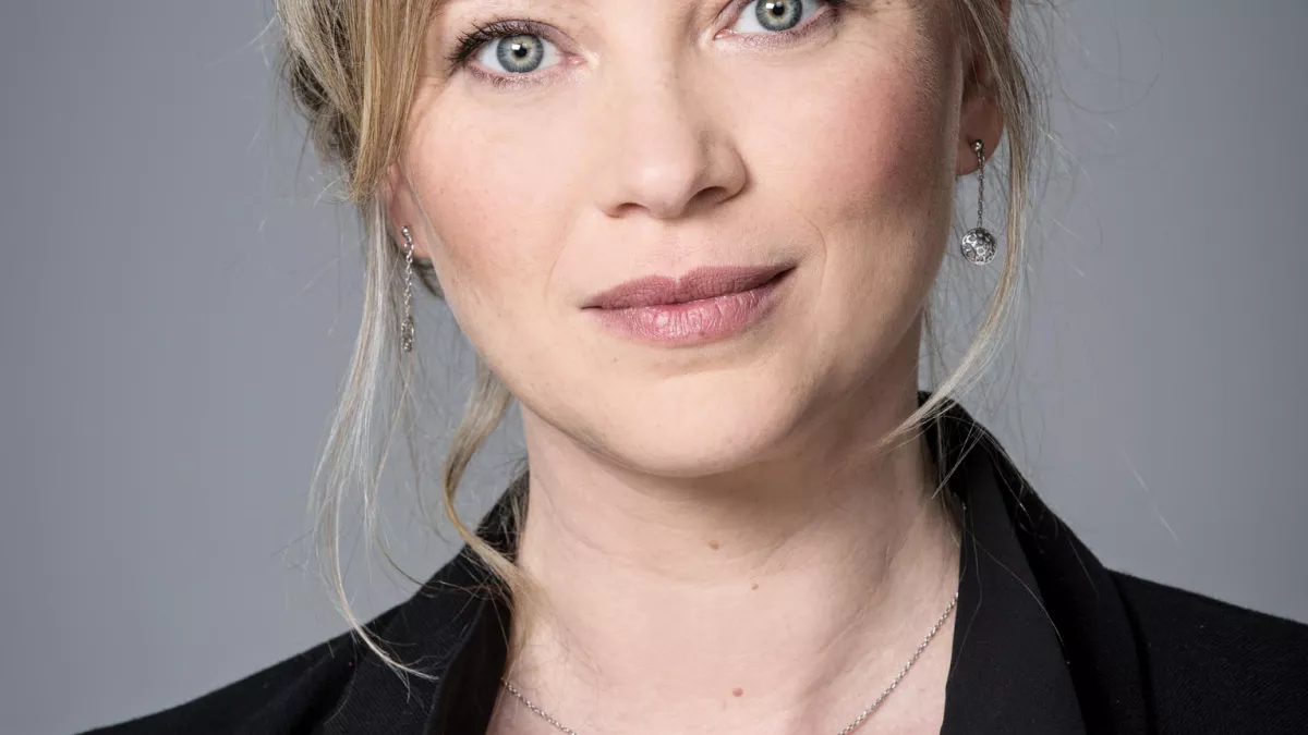 FTV / SIPA / Philippe Le Roux / Cécile Bois (l'interprète de Candice Renoir) Portrait de Cécile Bois (Candice Renoir)
