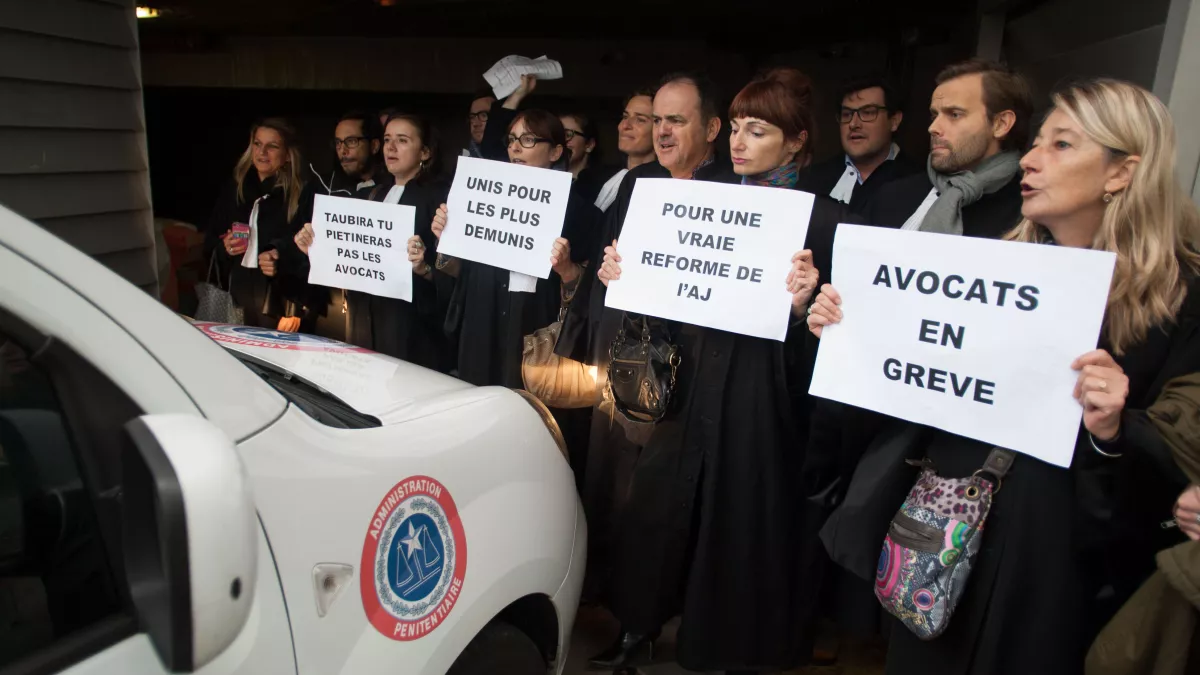 Avocats en grève - © France 3 Midi-Pyrénées - Kevin Figuier octobre 2015 Avocats en grève