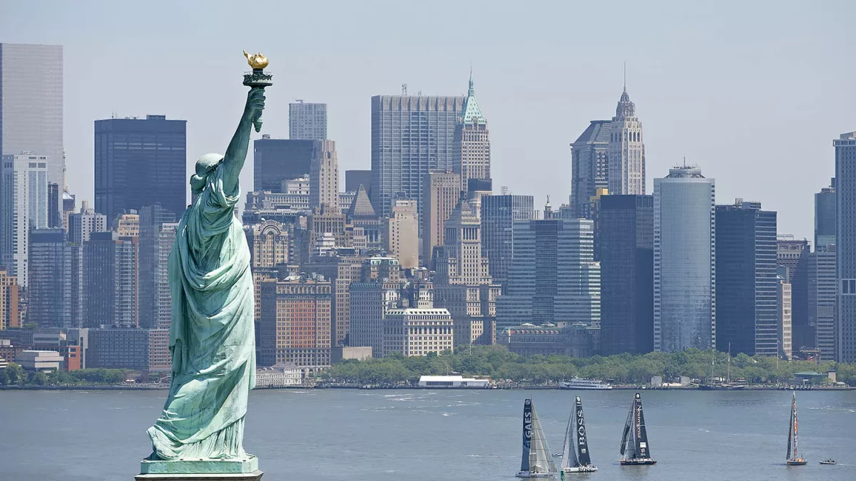 ©Th.Martinez/Sea&Co/OSM. NEW YORK CITY - BCN Race, 29 MAY 2014. Manhattan view ©Th.Martinez/Sea&Co/OSM. NEW YORK CITY - BCN Race, 29 MAY 2014. Manhattan view