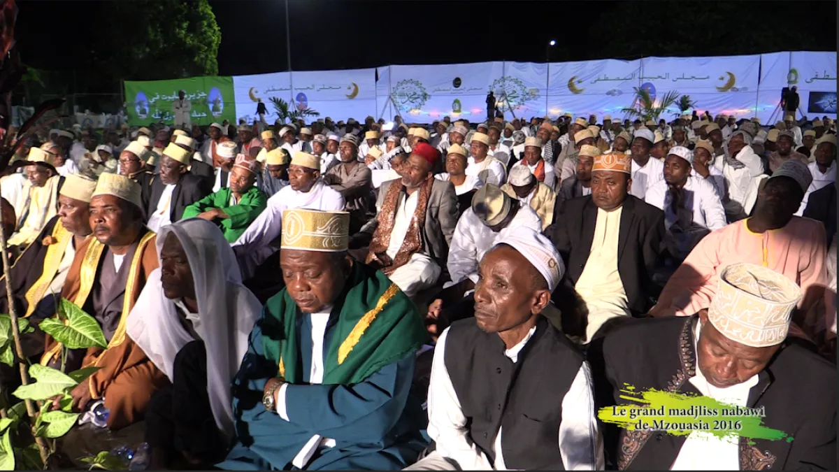 Le grand madjiliss à Mzouazia Le grand madjiliss à Mzouazia
