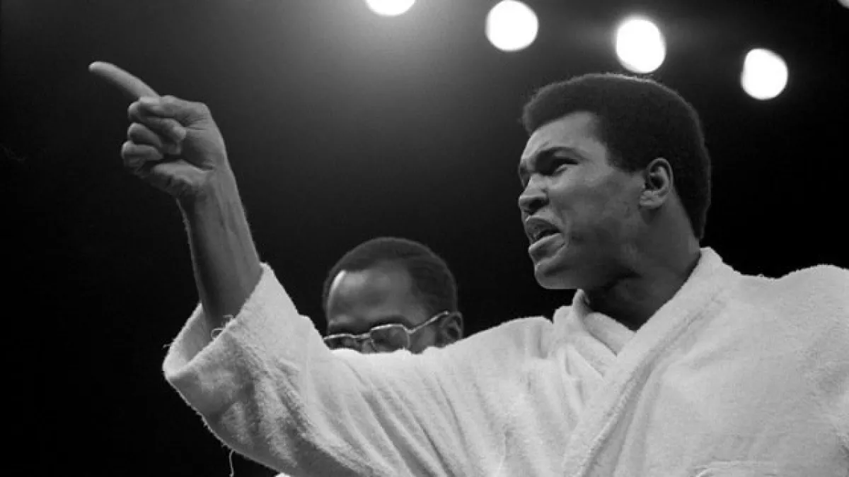 Mayotte 1ère rend hommage à Mohamed ALI Mercredi 8 juin à 21h00 Boxeur Américain Mohamed Ali