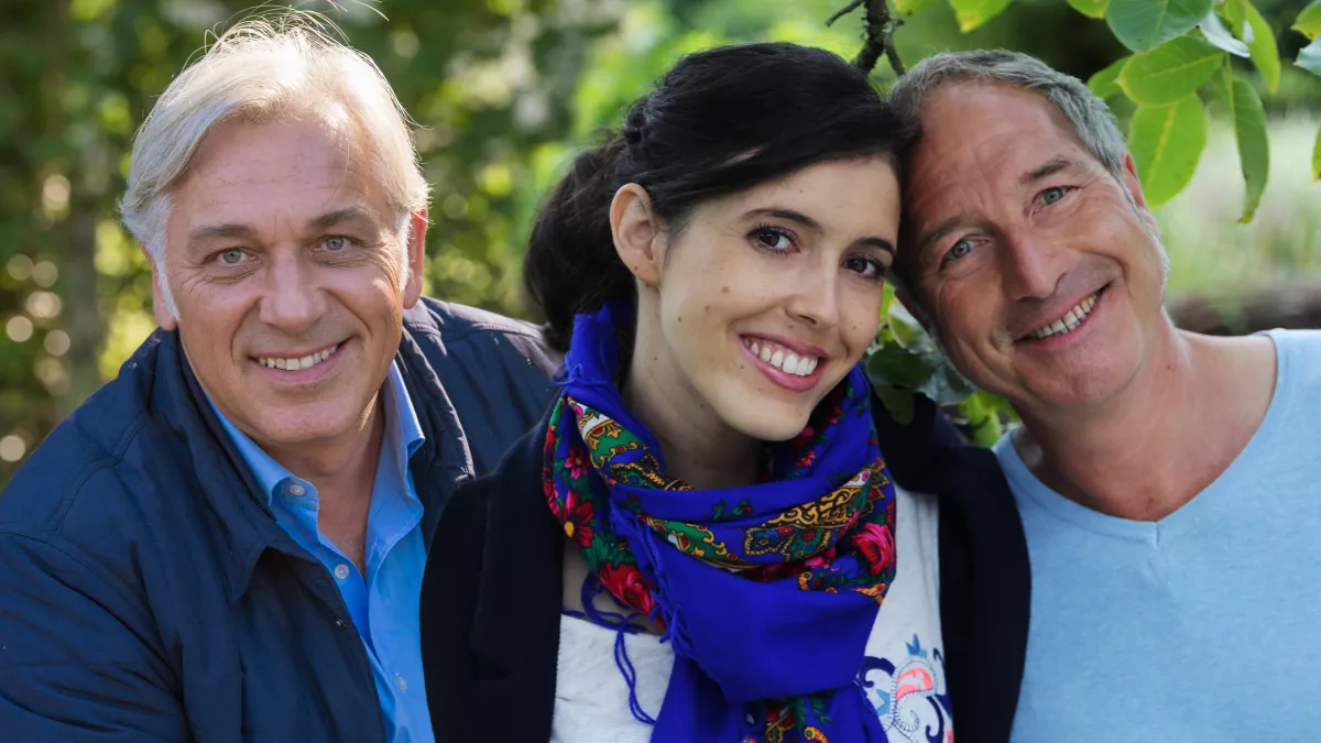© Fabrice Mesnage / CBTV - Nathalie Guyon / FTV Stéphane Thebaut, Carole Tolila et Stéphane Marie