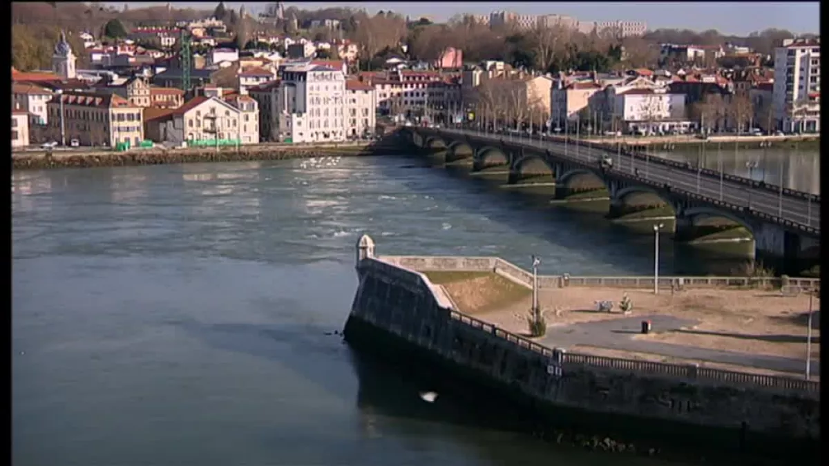 Bayonne